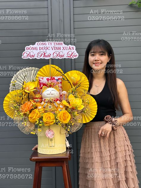 Angpao Imlek, Cny Hampers, Cny 2025, Snack Tower, Handmade Hamper, Chocolate Flowers Bouquet, Diy Bouquet Wrap, Chinese New Year Gifts, Ribbon Bouquet