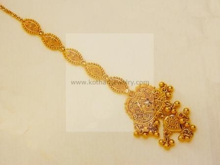 Gold Bindiya Designs, Gold Tikka, Fashion Jewelry Necklaces Gold, Diamond Gold Earrings, Unique Gold Jewelry Designs, Bracelets Diamond, Bridal Necklace Designs, Gold Bridal Necklace, Pure Gold Jewellery