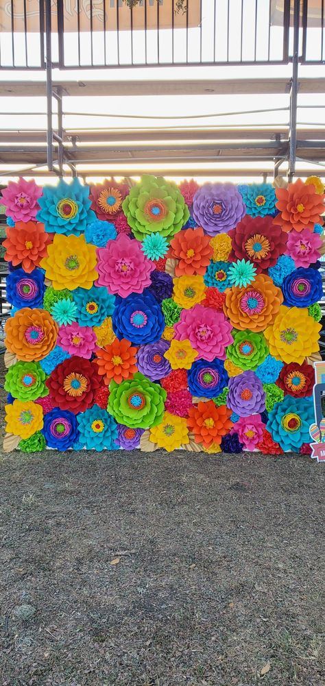 Fiesta Flower Wall. Mexican Flower Wall, Modern Mexican Backdrop, Day Of The Dead Backdrop, Elegant Mexican Backdrop, Mexican Flower Wall Backdrop, Encanto Flower Wall, Mexican Flower Backdrop, Mexican Paper Flowers Backdrop, Fiesta Photo Booth