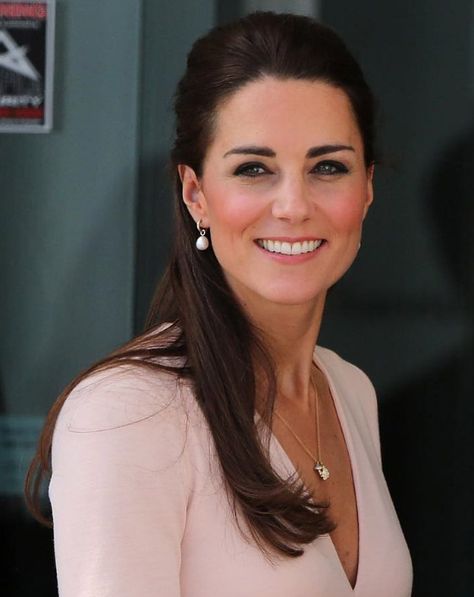 Kate Middleton Stil, Herzogin Von Cambridge, Kate Middleton Hair, Princess Katherine, Princesa Kate Middleton, Queen Kate, Princess Catherine, Princess Kate Middleton, Birthday Hair