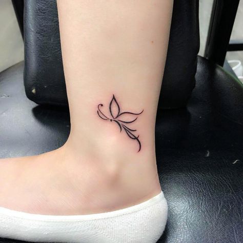 first ink by united tattoo #butterfly #tattoo #twn Tattoo Mini, Tattoo Butterfly, Initial Tattoo, Mini Tattoos, Body Tattoos, Butterfly Tattoo, Infinity Tattoo, Flower Tattoo, Tatting