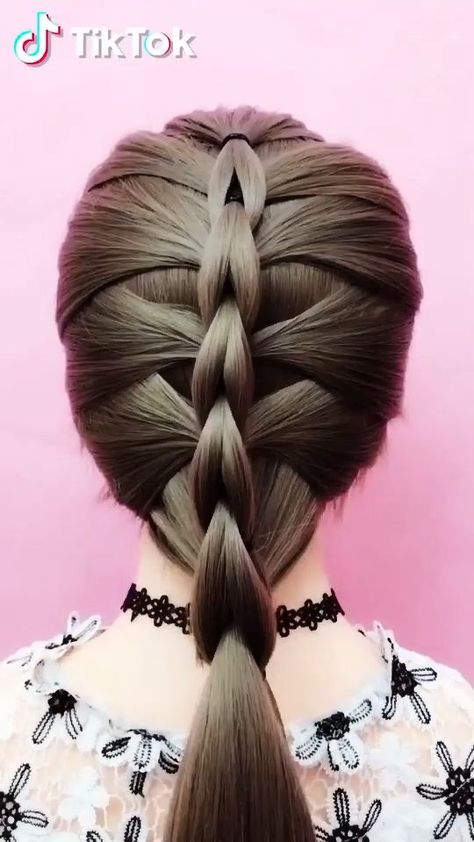 Diy Braids, Unique Hair, Pinterest Hair, Beauty Diy, Watch Fashion, Penteado Cabelo Curto, Funny Short, Tiktok Watch, Unique Hairstyles