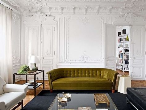 How to update your home in style with tips for a contemporary French interior. Learn what to edit and the most important aspects to decorating your rooms! #Frenchinterior #modernfrenchdecor #decoratingtips #interiordesigntips #design #interiors #modern #Frenchdecor Contemporary French Interior, Modern Parisian Home, Luis Laplace, Modern Parisian, Parisian Interior, French Interior Design, Room Photo, Hotel Interior Design, Beautiful Interior Design