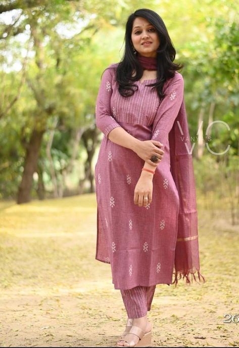 Kurtis For Birthday, Pose In Chudidar, Dress Materials Indian Cotton Stitching Ideas, Dress Materials Indian Cotton Design, Plaza With Kurti, Cotton Dress Material Stitching Designs, Chudidar Designs Cotton, Salwar Styles, Ladies Frock Design