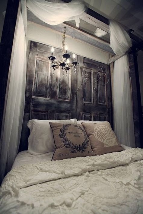 Headboard From Old Door, Rustic Master, Door Headboard, Canopy Bed Diy, Vintage Bedroom Decor, Headboard Ideas, Pallet Sofa, Wooden Headboard, Diy Headboard