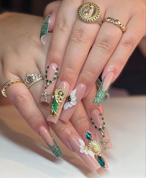 Buchona Vibes, Mexican Nails, Quinceanera Nails, Nail Appointment, Green Acrylic Nails, Cute Toe Nails, Nails Design With Rhinestones, Girly Acrylic Nails, Dope Nail Designs