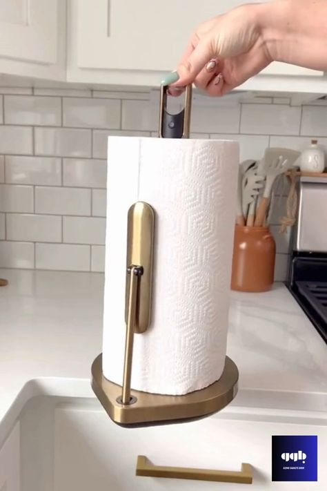 🌍🧼 "EcoSpritz Savvy: Paper Towel Gadget with Built-in Soap Spray for Sustainable Cleanup!" 🚀🌿 Small House Diy, Sustainable Kitchen Design, Paper Towel Crafts, Kitchen Innovation, Eco Kitchen, Sustainable Kitchen, House Cleaning Checklist, Amazon Kitchen Gadgets, Eco Friendly Kitchen