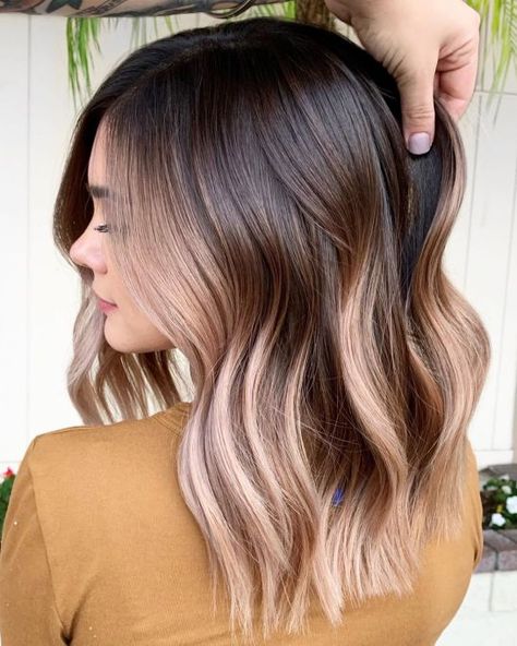 Chocolate Latte Ombre Beige Hair, Icy Blonde Hair, Hair Color Caramel, Brunette Balayage, Hair Done, Hair Color Pink, Winter Hair Color, Trendy Hair Color, Short Hair Color