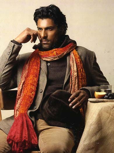 Moose Ali Khan, Outfit Hombre, Head Scarf Styles, Dapper Gentleman, Dapper Men, Ali Khan, Sharp Dressed Man, Mens Scarves, Well Dressed Men