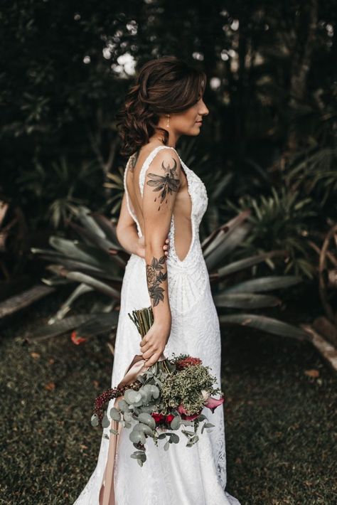 Brides With Tattoos Classy, Tattoo With Wedding Dress, Wedding Dress Tattooed Bride, Bride With Tattoos Sleeve, Tattooed Bride Classy, Tatooed Brides, Tatted Bride, Tattooed Brides, Bride Aesthetic