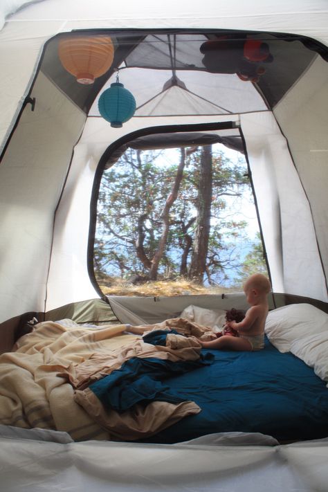 Granola Family, Camping Goals, Baby Hiking, Tent Camping Hacks, Hiking Snacks, Camping Must Haves, Camping Set Up, Camping Aesthetic, Hiking Quotes