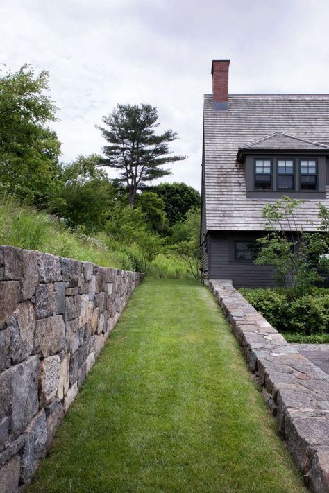 The Bostonians: A Modern Agrarian Landscape in New England House Garden Landscape, Farm Fields, Modern Farmer, Working Farm, Hillside Landscaping, Modern Landscape Design, Stone Walls, Landscape Plans, Traditional Landscape