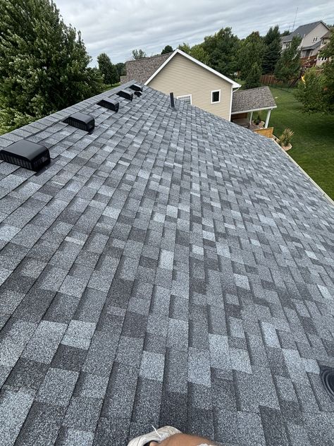 Owens Corning TruDefinition Duration AR shingles in Slatestone Gray. Heartland, Building A House, Roof, Building