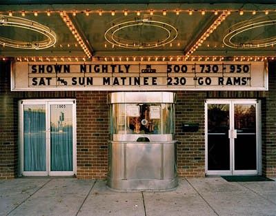 Theatre Ticket Booth, Old Movie Theater, Theater Aesthetic, Movie Theater Aesthetic, Vintage Movie Theater, San Myshuno, Majestic Theatre, Ticket Booth, The Shape Of Water