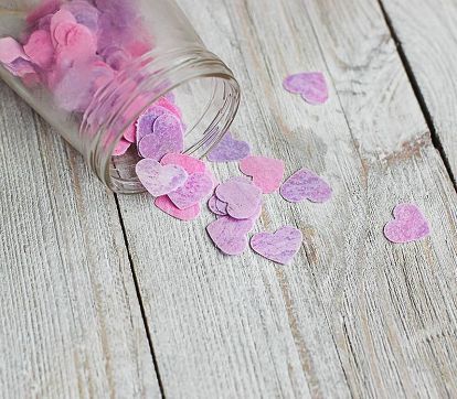 Here is a super easy and fun DIY Valentine's Day gift idea! Today I’m going to show you how to make your own heart shaped DIY Bath Confetti! #diy #diygifts #valentinesday #love #bathconfetti Bath Confetti, Homemade Fabric Softener, Floral Essential Oils, Essential Oils Gifts, Aromatherapy Gifts, Essential Oil Scents, Easy Diy Gifts, Bath And Body Care, Rose Scented Products