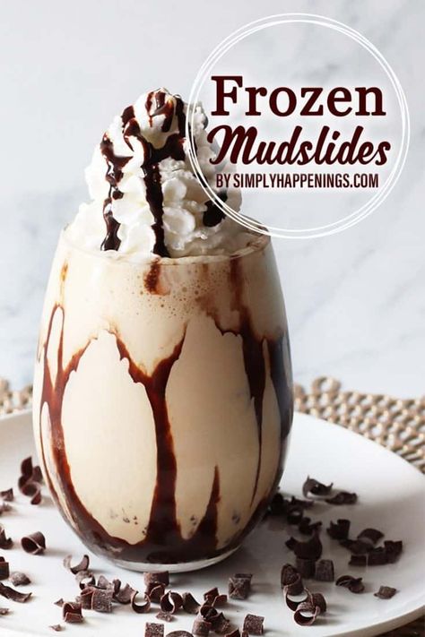 Vanilla Ice Cream Dessert Ideas, Mudslide Recipe Alcohol, Boozy Deserts, Alcoholic Ice Cream, Float Bar, Blendjet Recipes, Nice Drinks, Kahlua Coffee, Pool Food