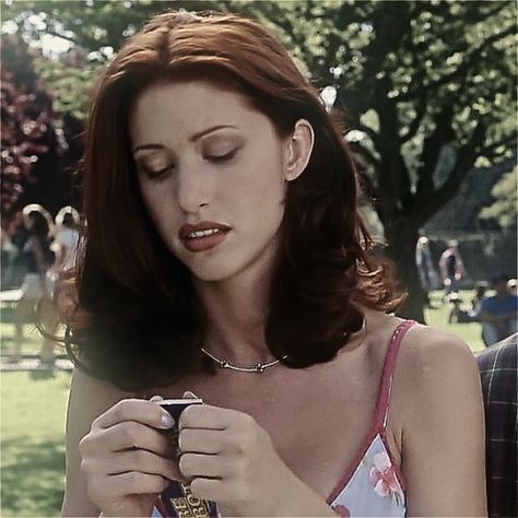 Shannon Elizabeth Scary Movie, Buffy Scary Movie, Buffy Gilmore Scary Movie, Buffy Gilmore, Scary Movie 1, 2000 Aesthetic, Shannon Elizabeth, Scary Movie Characters, Slay Girl