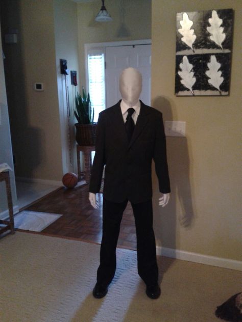 Slenderman for Halloween Slenderman Costume, Slenderman, Costume Ideas, Halloween Costume, Halloween Costumes, Halloween, Anime, Quick Saves