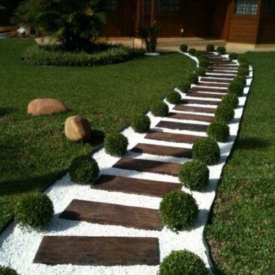 Pathway Pathway Landscaping, Small Front Yard Landscaping, Garden Walkway, Easy Landscaping, Modern Garden Design, Landscape Designs, Have Inspiration, Garden Path, Front Yard Garden