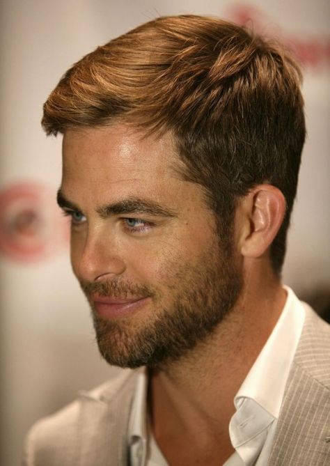 Chris Pine Haircut, Chris Pine Hair, Chris Pine Beard, Chris Pine Style, Men Haircut Styles, Perfect People, Chris Pine, Boy Hairstyles, Long Hair Cuts