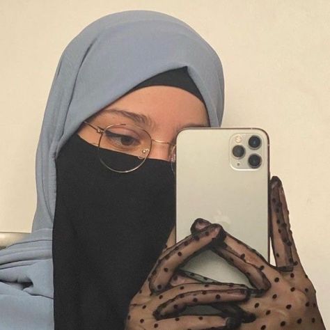 Niqab Glasses, Niqab With Glasses, Niqab Aesthetic, Niqabi Girl, Modest Casual Outfits, Niqab Fashion, Hijab Style Tutorial, Stylish Hijab, Modest Fashion Hijab