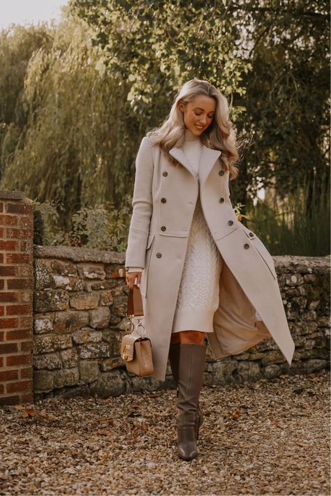 English Outfit, Modest Spring Outfits, Lydia Millen, Fashion Mumblr, Race Outfit, Mode Mantel, Winter Outfits Warm, Classy Winter Outfits, Military Coat