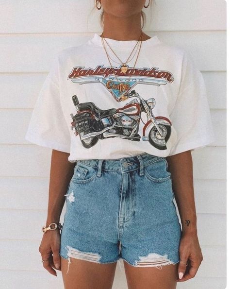 "☆pinterest // @macywillcutt☆" Drew Barrymore 90s, Summer Outfits Women 30s, Summer Outfit For Teen Girls, Vintage Summer Outfits, Denim Shorts Outfit, Classy Summer Outfits, Summer Outfits Women Over 40, Outfits 90s, Modest Summer Outfits