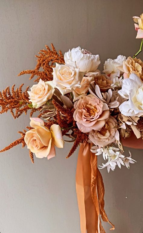 Bouquet Recipe, Fall Palette, Cream Wedding, Florist Shop, Boho Bridal, Ideal Wedding, Table Flowers, Flower Farm, Flower Beauty