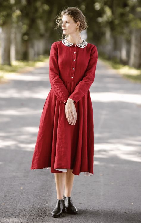 Winter Linen Dresses Classic Linen Dress, Casual Frocks, Frock Fashion, Frock Patterns, Stitching Dresses, Women Blouses Fashion, Modest Clothing, Frock Design, Embroidered Clothes