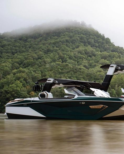 We heard Santa Claus came to town... Was he riding in on the Nautique Boats G23 Paragon? 😎 #thisisboating Nautique Boats, Motor Boat Aesthetic, Wakesurfing Boats, Surf Boat, Hangar Home, Wakeboard Boats, Boat Racing, Bully Breeds Dogs, Ski Boats