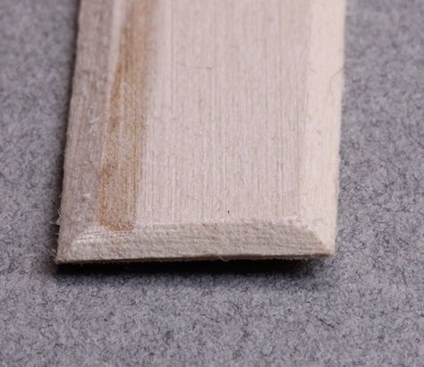 How to Make Raised Panels for Dollhouse Doors and Walls: Check the Bevel Angles on Miniature Raised Panels Dollhouse Door, Model Houses, Panel Molding, Miniature Building, Diy Miniatures, Dollhouse Diy, Mini Ideas, Dollhouse Tutorials, Balsa Wood