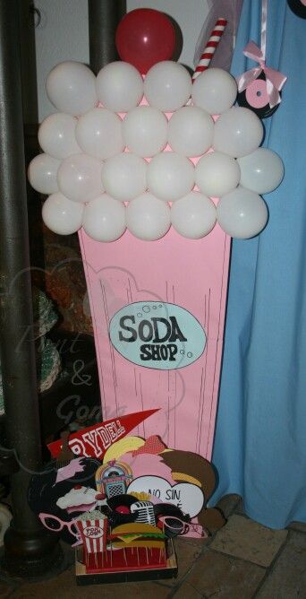 1950s Party Decorations, 1950s Party Ideas, 50s Party Decorations, Grease Themed Parties, Grease Theme, Grease Party, 50s Sock Hop, 50s Theme, Malt Shop