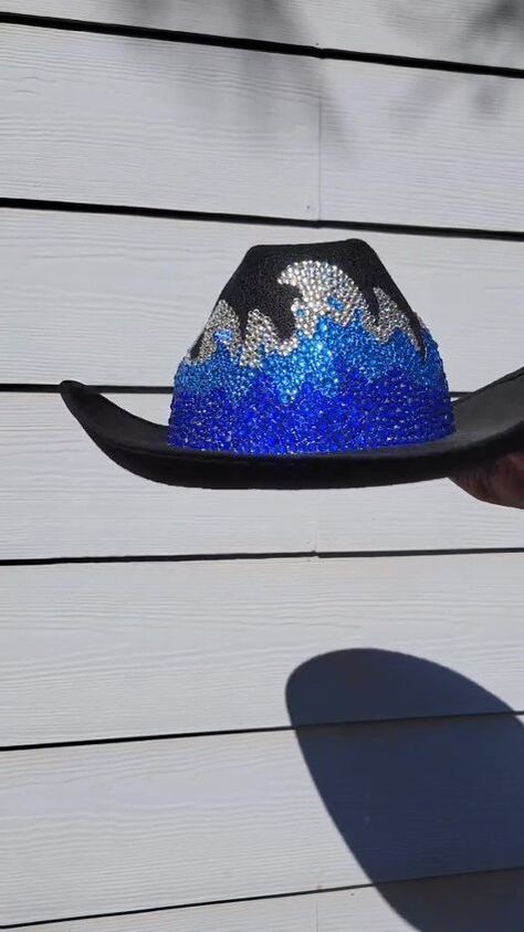 I made this copy of Beyonce’s flame hat. Come along and DIY Beyonce's blue flame hat with me. Cowboy Hat Ideas, Yellow Cowboy Hat, Ombre At Home, Best Cowboy Hats, Beyonce Show, Stadium Lighting, Black Cowgirl, Blue Flame, Flame Design