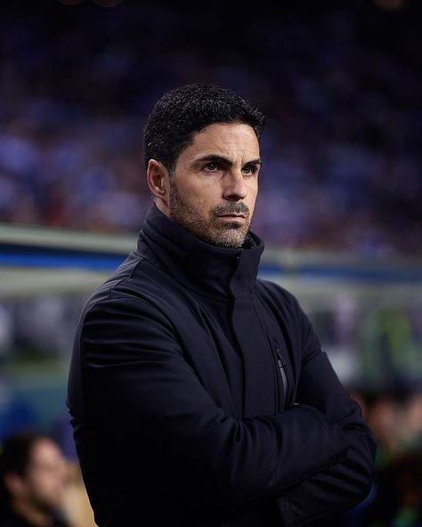 Arteta Arsenal, Arsenal Manager, Football Stuff, Mikel Arteta, Books Aesthetic, Football Pictures, Book Aesthetic, Future Husband, Arsenal