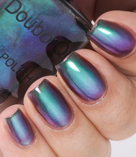 PRICES MAY VARY. Color-Shifting Magic: Experience mesmerizing color shifts with our Chameleon Chrome Nail Polish, reflecting different hues at every angle. High-Quality: Formulated for smooth application and long-lasting wear, ensuring your manicure stays flawless with our Holographic Nail Polish. Versatile Effects: Achieve unique looks from subtle Iridescent Nail Polish to bold, multi-dimensional chrome effects, perfect for any occasion. Easy Application: The brush provides precise control for Ombre Holographic Nails Almond, Blue Chrome Dip Nails, Chrome Nail Polish Colors, Chrome Teal Nails, Iridescent Nails, Iridescent Nail Polish, Chameleon Nails, Chrome Nail Polish, Nail Glam