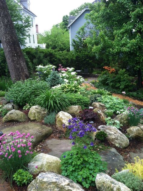 Garden With Rocks, Backyard Hill Landscaping, Boulders Landscaping, Large Rock Landscaping, Rockery Garden, Sloped Backyard Landscaping, Landscaping With Large Rocks Front Yard, Landscaping With Boulders, Rock Landscaping