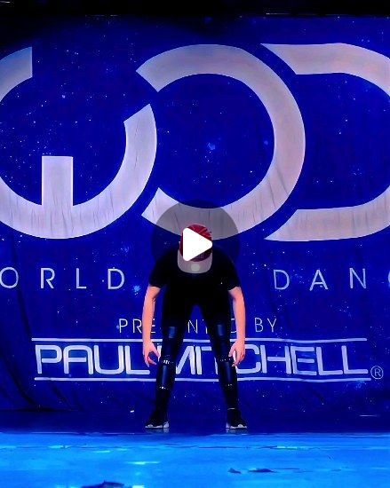 Dance World Styles | @jajavankova Krump - FRONTROW | World of Dance Dallas.   #dance #krumpdance #hiphop #danceworldstyles #worldofdance | Instagram Free Style Dance, Hiphop Style, Style Dance, World Of Dance, Dance World, Dance Routines, Free Style, Dance Moves, Hip Hop Fashion