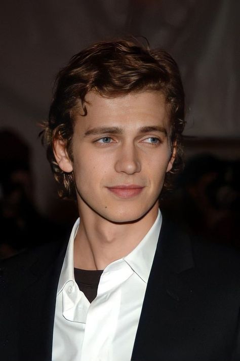 Hayden Christensen Movies, Anakin Vader, Star Wars Cast, Star Wars Anakin, Hayden Christensen, Star Wars Pictures, Hottest Guy Ever, Anakin Skywalker, Fav Celebs