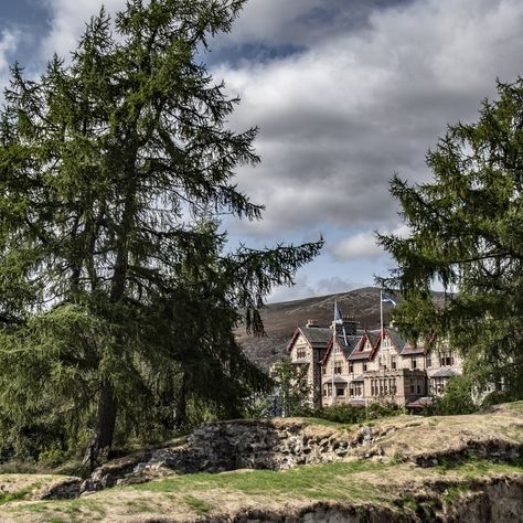 Braemar Scotland, The Fife Arms, Fife Arms, Scotland Photography, Castles To Visit, Beautiful Scotland, 2023 Goals, Best Road Trips, Scotland Trip