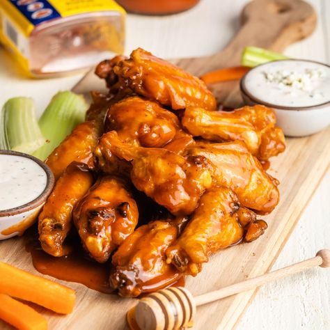 Honey Gold Wings Recipe, Old Bay Chicken Wings, Hot Honey Chicken Wings, Old Bay Chicken, Crystal Hot Sauce, Honey Chicken Wings, Lemon Pepper Chicken Wings, Brine Chicken, Honey Sauce