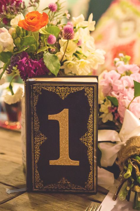 Reception Guest Book Table, Vintage Book Centerpiece, Book Table Numbers, Vintage Table Numbers, Vintage Wedding Reception, Wedding Table Themes, Book Centerpieces, Book Themed Wedding, Vintage Wedding Table