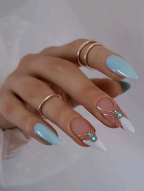 My friends were sitting together, talking about nails. We were discussing short stiletto nails. These nails are cool and sharp, but not Trendy Nails Ideas For Summer, Summer Stiletto Nails Ideas, Short Stiletto Nails Designs, Cute Stiletto Nails Designs, Stiletto Nails Summer, Nail Art Stiletto, Trendy Nails Stiletto, Stiletto Nail Design, Short Stiletto Nails