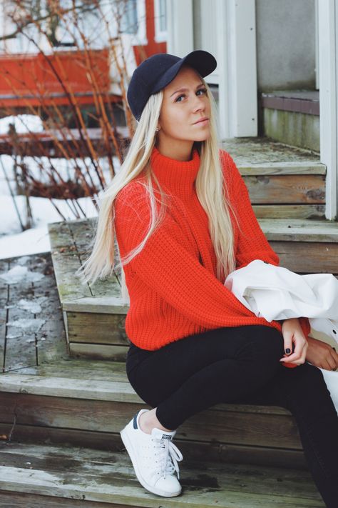 Anna Edwin - Annais Anna Edwin, Turtle Neck, My Style, Hair Styles, Hair