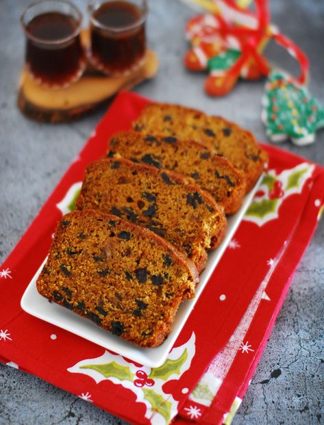 Simple Christmas Cake Recipe, Fruit Cake Recipe With Rum, Christmas Plum Cake Recipe, Xmas Cake Recipes, Simple Christmas Cake, Fruit Cake Recipe Easy, Christmas Cake Recipe, Christmas Fruit Cake, Easy Christmas Cake Recipe