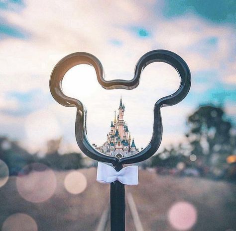 Beautiful pic of Disney Castle Disney Word, Disney World Pictures, Disney Paris, Disney Background, Disney Collage, Disney Phone Wallpaper, Wallpaper Iphone Disney, Disney Aesthetic, Disney Castle