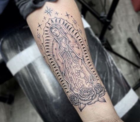 Virgin Mary Arm Tattoo Women, Virgin Mary Tattoo Thigh, Virgen Mary Tattoo For Women Sleeve, Red Virgin Mary Tattoo, Our Lady Of Guadalupe Tattoo Sleeve, Catholic Art Tattoos, Virgin Mary Tattoo For Women Sleeve, Virgin Mary With Rosary Tattoo, Virgin Mary Arm Tattoo