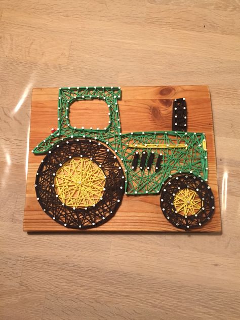 John Deere Nails, Tractor Craft, John Deere Crafts, Tractor Bedroom, John Deere Decor, Tractor Crafts, Artsy Decor, Tractors For Kids, String Art Tutorials