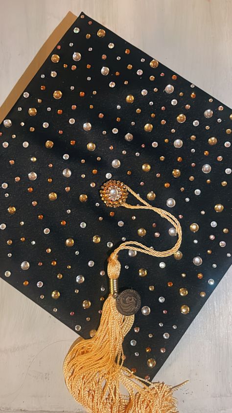 Beaded Graduation Cap Ideas, Simple Grad Cap, Sjsu Grad Cap, Graduation Cap Rhinestone Design, Graduation Cap Designs Beaded, Bedazzled Grad Cap, Uf Grad Cap, Bedazzled Graduation Cap, Badazzel Grad Cap