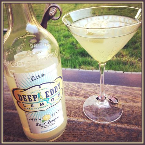 Super Fresh Summer Sips with Deep Eddy Lemon Vodka. Deep Eddy Lemon Drop Martini, Deep Eddies Recipes, Drinks With Deep Eddy Lemon Vodka, Deep Eddy Lime Vodka Recipes, Deep Eddy Lemon Vodka Recipes, Deep Eddy Vodka Recipes, Lemon Vodka Drinks, Vodka Recipes Easy, Lemon Drop Drink