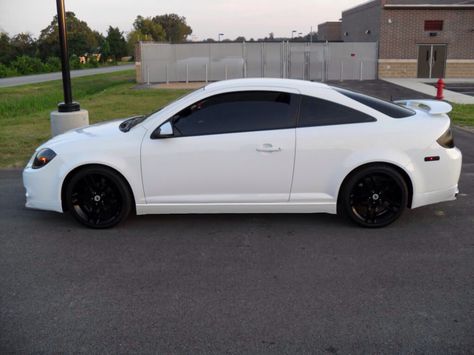 I want this so baddddd! 2007 Pontiac G5 Gt coupe Chevy Cobalt Ss, Chevrolet Cobalt Ss, Pontiac G5, Chevy Cobalt, Sports Car Wallpaper, Cool Car Accessories, Chevrolet Cobalt, Car Goals, Compact Cars